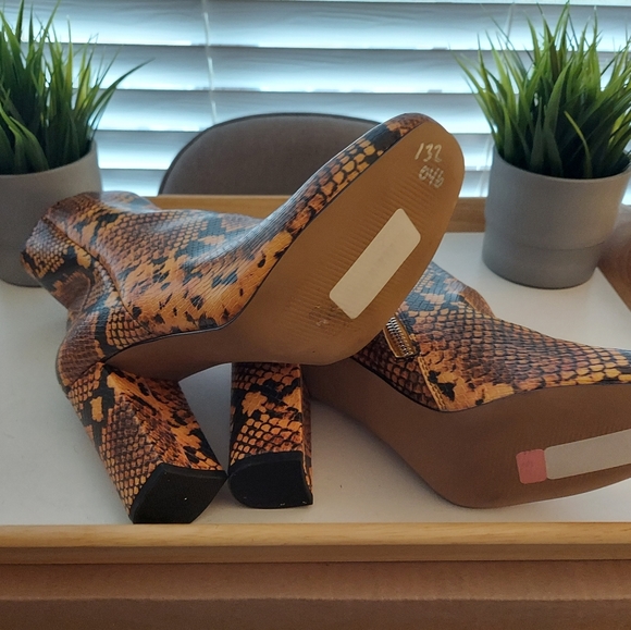 STEVE MADDEN / Pixie / Yellow Snake Mid-Calf Boots - Picture 4 of 8